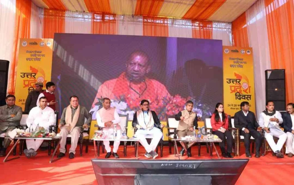 नोएडा हाट में उत्तर प्रदेश दिवस का भव्य आगाज़ Uttar Pradesh Minister Brijesh Singh calls Mahakumbh, a symbol of social harmony, targets Akhilesh Yadav