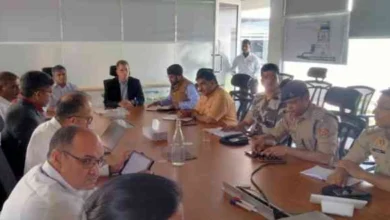 Noida International Airport News : नोएडा इंटरनेशनल एयरपोर्ट सुरक्षा पर पहली बड़ी बैठक सम्पन्न, आपात स्थितियों से निपटने के लिए डीएम ने दिए कड़े निर्देश, एयरपोर्ट के सुरक्षित संचालन की दिशा में बड़ा कदम 2 JPEG 20250319 114002 8339046148026349501 converted