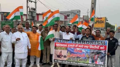 Greater Noida News : "आतंकवाद के खिलाफ जली चेतना की लौ, ग्रेटर नोएडा इंडस्ट्रियल वेलफेयर एसोसिएशन ने कैंडल मार्च के ज़रिए दी श्रद्धांजलि, जताया आक्रोश" 3 JPEG 20250430 115953 5284814374630783059 converted