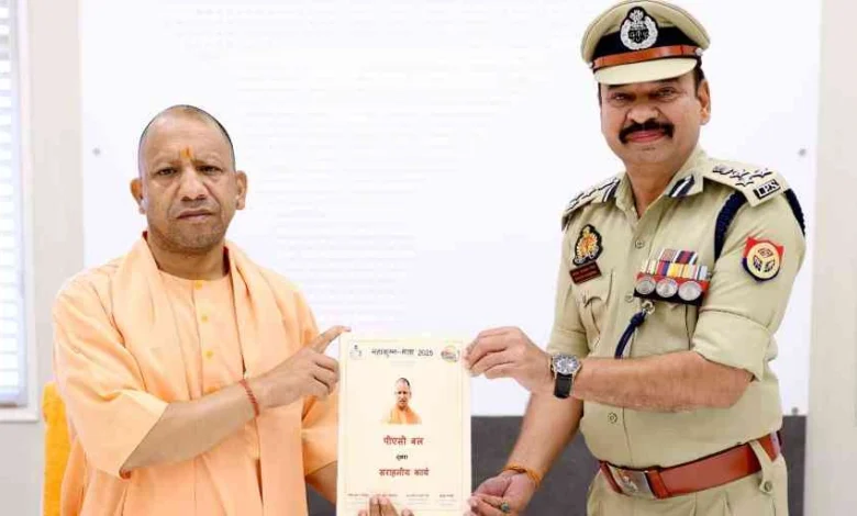 UP IPS Rajeev Narayana Mishra News : "अयोध्या के रणबांकुरे से नोएडा के कानून के 'कमांडर' बने IPS राजीव नारायण मिश्र, योगी के भरोसेमंद अफसर, जिन्होंने श्रीराम जन्मभूमि पर किया था आतंकियों का खात्मा, अब अपराधियों पर चलाएंगे कानून का डंडा" 1 JPEG 20250506 145850 4563033164538044116 converted