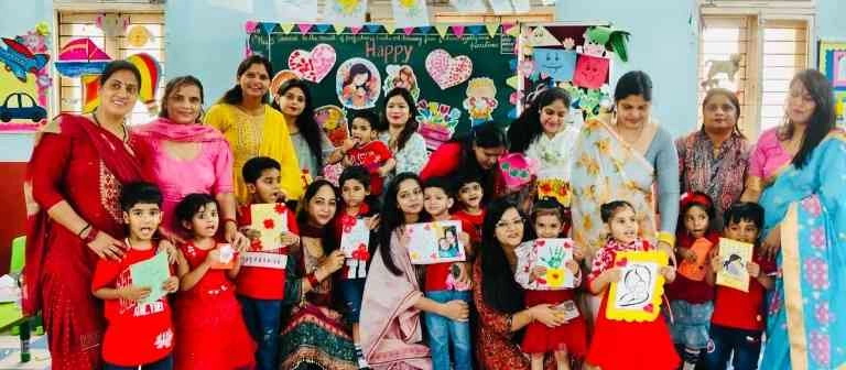 Samsara School News : समसारा विद्यालय में सत्र 2025-26 का भव्य अलंकरण समारोह सम्पन्न, छात्र परिषद को सौंपी गई जिम्मेदारियाँ, 1971 युद्ध के वीर कर्नल इकबाल सिंह सोनी बने प्रेरणा स्रोत 2 JPEG 20250509 172423 1169253283074239017 converted