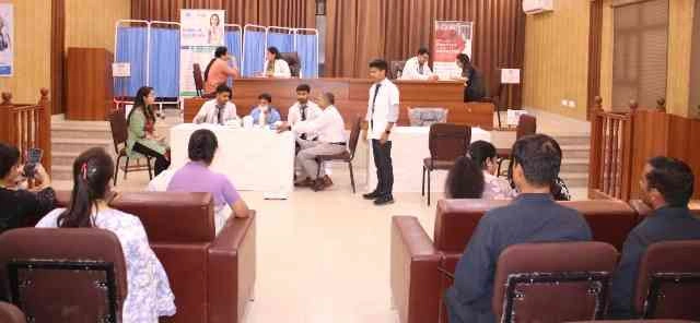 GNIOT College Health News : “स्वस्थ तन, सशक्त मन और जागरूक समाज की ओर एक सार्थक पहल, GNIOT और Felix Hospital के स्वास्थ्य शिविर में उमड़ी भीड़, मिला विश्वास और स्वास्थ्य का उपहार” 1 JPEG 20250511 082811 148802015109747204 converted