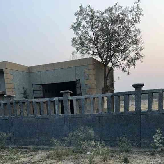 Greater Noida Authority News : "प्राधिकरण की दीवार गिरा के रास्ता बना दिया!, प्राधिकरण की संपत्ति से बिल्डर की मनमानी, ग्रेटर नोएडा के पाई-4 एबोनी एस्टेट में बाउंड्रीवाल तोड़ अवैध रास्ता तैयार, FIR की संस्तुति", बिल्डर नरेंद्र गुप्ता के खिलाफ FIR की संस्तुति 2 JPEG 20250512 161201 9016042468613086025 converted