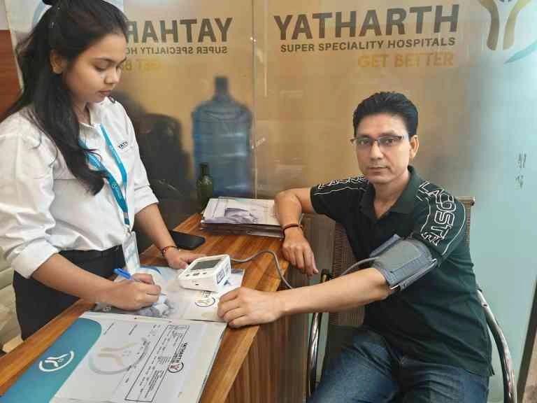Press Club News : "कलम के सिपाहियों की सेहत का जिम्मा उठाया यथार्थ हॉस्पिटल ने!, ग्रेटर नोएडा प्रेस क्लब के पत्रकारों के लिए आयोजित हुआ फुल बॉडी हेल्थ चेकअप कैंप" 2 JPEG 20250512 164643 439725277711807348 converted