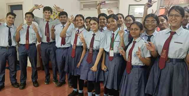 Ryan International School News : रयान इंटरनेशनल स्कूल, ग्रेटर नोएडा के छात्रों ने CBSE बोर्ड परीक्षा में लहराया परचम, टॉपर्स की सूची देख हर कोई रह गया हैरान, मेहनत और मार्गदर्शन की मिसाल बनी यह सफलता 2 JPEG 20250513 181802 9153593771673504616 converted