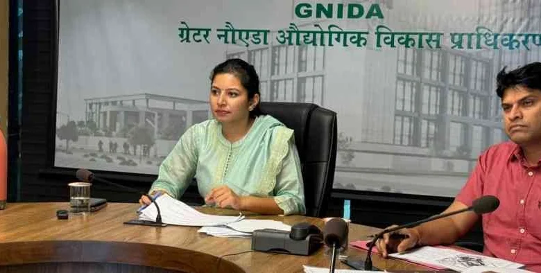 Greater Noida Authority News : पानी की एक-एक बूंद होगी क़ीमती!, ग्रेटर नोएडा में ₹20 करोड़ से अधिक की लागत से जल्द शुरू होगी स्मार्ट मीटर परियोजना, एसीईओ प्रेरणा सिंह ने दिए तेज़ी से क्रियान्वयन के निर्देश 1 JPEG 20250513 201816 3137540462155589711 converted