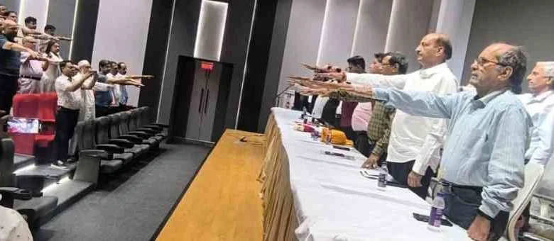 Noida NEA News : नोएडा के व्यापारियों ने टर्की और अजरबैजान से तोड़े रिश्ते, पाकिस्तान के समर्थन पर जताई नाराज़गी, भविष्य में व्यापार और पर्यटन से भी किया किनारा 1 JPEG 20250518 114832 7631257624045423642 converted