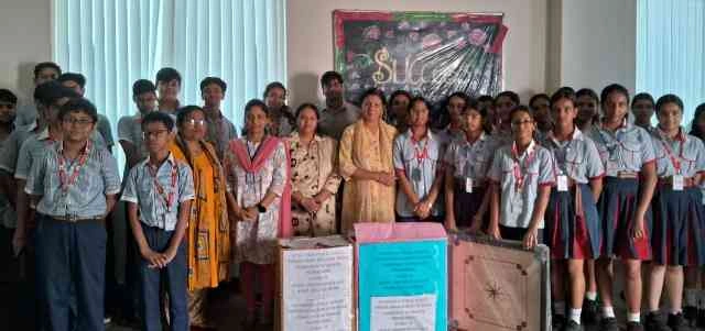 GD Goenka School News : बुज़ुर्गों के संग बिताए सुनहरे पल, जी.डी. गोयनका स्कूल के छात्रों ने श्रीधाम वृद्धाश्रम में दिखाई सेवा और सहानुभूति की मिसाल, कम्यूनिटी आउटरीच कार्यक्रम में गूंजे गीत, कविताएं और मुस्कानें, छात्रों ने बुज़ुर्गों को दिया अपनापन और सम्मान 1 JPEG 20250523 083553 1763961994193426513 converted 2