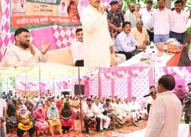 BJP Jewar News : जब जेवर की धरती बनी ‘नारी शक्ति’ का रणभूमि!, अहिल्याबाई होलकर त्रिशताब्दी पर गरजा सशक्तिकरण का उद्घोष, बोले सांसद डॉ. महेश शर्मा, “भारत की बेटियाँ अब सिर्फ इतिहास नहीं, भविष्य भी लिखेंगी” 1 JPEG 20250530 182801 7171780318183293759 converted