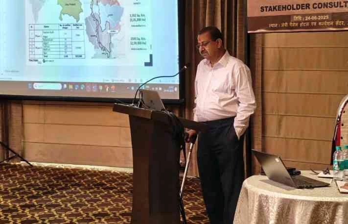 Yamuna Agra News : आगरा अर्बन सेंटर के लिए तैयार हो रहा है मास्टर प्लान, यमुना प्राधिकरण की बड़ी पहल, 38 गांव, 120 वर्ग किमी क्षेत्र में सुनियोजित विकास की नींव, ताज ट्रेपेजियम जोन के अनुसार होगा पर्यावरणीय विकास का ध्यान 2 JPEG 20250625 214027 8117900793286829454 converted