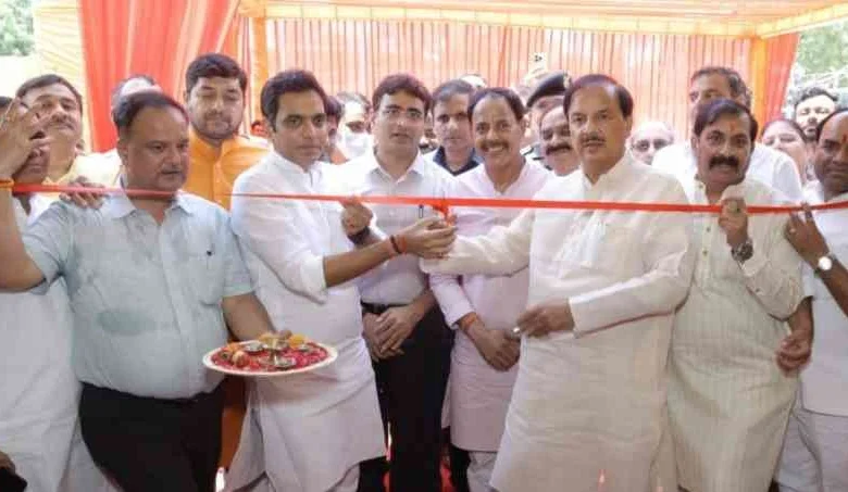 Noida Breaking News : नोएडा की रोशनी को मिले नए पंख!, सेक्टर-80 में 33/11 केवी सब स्टेशन का उद्घाटन, बिजली संकट से मिलेगी स्थायी राहत, 15.99 करोड़ की लागत, ऊर्जा आपूर्ति में नई क्रांति 1 JPEG 20250626 155344 3509705741286483731 converted