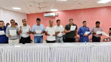 Purvanchal Silver City News : “पूर्वांचल सिल्वर सिटी-2 में लोकतंत्र की गूंज, आरडब्ल्यूए चुनाव में उत्साह, जोश और विश्वास का मिला अद्भुत संगम”, शांतिपूर्ण और उत्साहपूर्ण माहौल में 14 प्रत्याशियों के लिए डाले गए 300+ वोट, विशाल शर्मा बने नवनिर्वाचित अध्यक्ष 1 JPEG 20250629 182531 4506152862187821194 converted