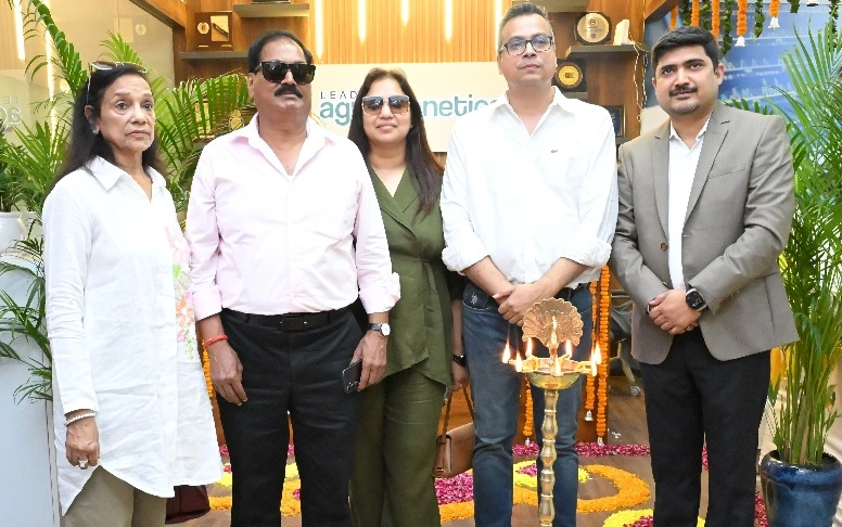 Shri Ghanshyam Khandelwal Chairman of BL Agro Group and Navneet Ravikar CMD Leads Connect at the lau converted