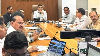 Noida Authority News : नोएडा क्षेत्र में नॉएडा प्राधिकरण की बड़ी पहल, नौ घनी आबादी वाले ग्रामों में सफाई, सीवर और जलापूर्ति व्यवस्था के सुधार हेतु चला विशेष अभियान, मुख्य कार्यपालक अधिकारी लोकेश एम. ने दिए निर्देश, विकास की नई रफ्तार नौ गांवों में शुरू हुआ सुधार अभियान 9 IMG 20251107 WA0031 converted