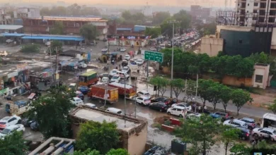 Breaking News : पहली ही तेज बारिश में ‘तैरने’ लगे ग्रेटर नोएडा के अंडरपास! गुलिस्तानपुर से पैरामाउंट तक पानी-पानी, सड़क बनी तालाब, 6 घंटों जाम में फंसे हजारों लोग, मानसून अभी दूर, लेकिन बारिश ने खोल दी जल निकासी व्यवस्था की पोल; लोगों ने पूछा—हर साल वही जलभराव, आखिर समाधान कब? 6 20260530 232930 converted 2