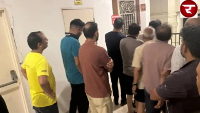 ATS Society News : “5KW का सपना, 5 मिनट की बिजली भी नहीं!”, ATS Dolce में अंधेरा, लिफ्ट में फंसे लोग, गर्मी से बेहाल बच्चे-बुजुर्ग; पावर बैकअप के नाम पर लाखों वसूलने पर भड़के 1200 परिवार, ग्रेटर नोएडा की हाईटेक सोसायटी में ‘ब्लैकआउट ड्रामा’, महिलाओं समेत 100 से ज्यादा लोग पहुंचे पुलिस चौकी, लिफ्ट में फंसे लोग, अंधेरे में गुजरी रात 2 Screenshot 20260523 185039 PicCollage converted