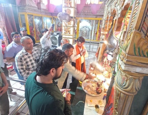 Breaking News : 4399 दिनों की जनसेवा का उत्सव, दुजाना के शक्ति मंदिर से दनकौर के गुरु द्रोणाचार्य धाम तक गूंजा ‘विकसित भारत’ का संकल्प, मोदी सरकार के 12 साल पूरे होने पर भाजपा कार्यकर्ताओं ने की पूजा-अर्चना, पौधारोपण और स्वच्छता अभियान 2 FB IMG 1781094988766 converted