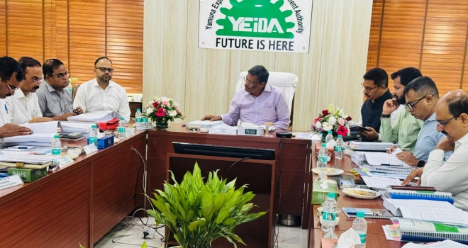 YEIDA Board Meeting News : 30 हजार करोड़ का निवेश, 8 हजार हेक्टेयर का इंडस्ट्रियल नोड, जेवर में ट्रैफिक पार्क और किसानों को बड़ी राहत!, YEIDA की 90वीं बोर्ड बैठक ने बदल दी विकास की तस्वीर, एयरपोर्ट सिटी बनने की ओर बढ़ा यमुना क्षेत्र, सेमीकंडक्टर से लेकर इलेक्ट्रॉनिक्स तक, उद्योगों को मिली नई उड़ान 1 IMG 20260608 174540 converted