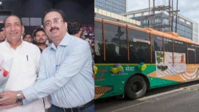 Breaking News : ग्रेटर नोएडा की जनता का इंतजार खत्म!, मुख्यमंत्री योगी की बड़ी सौगात, अब जेवर एयरपोर्ट तक नहीं बदलनी पड़ेगी गाड़ियां, 25 इलेक्ट्रिक बसों की सौगात से शहर को मिली नई रफ्तार, 20 रुपये में होगा सफर और प्रदूषण भी रहेगा जीरो, ग्रेटर नोएडा से नोएडा इंटरनेशनल एयरपोर्ट तक शुरू हुई आधुनिक इलेक्ट्रिक बस सेवा, चार रूटों से जुड़े गांव, सेक्टर और प्रमुख संस्थान 6 Screenshot 20260612 175531 PicCollage converted