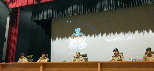 Police Breaking News : अब ‘अपराजेय’ बनेगा गौतमबुद्धनगर!, 1645 दिव्यांग बच्चों की सुरक्षा का जिम्मा उठाएगी पुलिस, हर 15 दिन होगी कुशलक्षेम की जानकारी, केयर टेकर से लेकर स्वास्थ्य तक रहेगी विशेष निगरानी, हर 15 दिन पहुंचेगी महिला बीट अधिकारी, जानेंगी बच्चों का हाल, ‘नेबरहुड सिक्योरिटी प्लान’ से बढ़ेगी सुरक्षा 1 WhatsApp Image 2026 06 09 at 5.00.09 PM 1536x709 converted 1