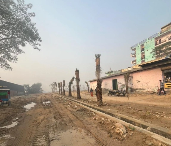 Breaking News : 8 महीने तक दफ्तरों के चक्कर, फिर मुख्यमंत्री जनता दरबार से हाईकोर्ट तक पहुंची लड़ाई!, गुलिस्तानपुर में इन्द्रलोकपुरम में किसान की जमीन, चकरोड और कथित अवैध कॉलोनी मामले में बड़ा मोड़, डीएम ने गठित की संयुक्त जांच समिति, प्राधिकरण के मुख्य कार्यपालक अधिकारी (CEO) को विस्तृत शिकायत भेजी थी 5 1783512685259284 1 converted