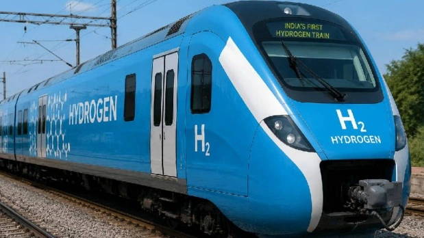 Hydrogen Railway News : धुएं को कहेगी अलविदा, पानी छोड़कर दौड़ेगी भारत की पहली हाइड्रोजन ट्रेन!, सिर्फ ₹5 से सफर, रेलवे ने रच दिया इतिहास—जानिए कैसे बदलेगी देश की रेल यात्रा की तस्वीर, 10 कोच, करीब 2500 यात्री और बेहद किफायती किराया, रेलवे के हरित मिशन को मिलेगी नई ताकत, 75 किमी प्रति घंटा से होगी शुरुआत, आगे बढ़ेगी रफ्तार 1 1784273986 6a59dc4267f74 converted 1