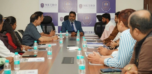 Metro University News : भविष्य की नौकरियों के लिए छात्रों को किया तैयार!, मेट्रो यूनिवर्सिटी के एसोसिएट कॉन्क्लेव में AI, डिजिटल मीडिया और मैनेजमेंट के नए अवसरों पर मंथन, शिक्षा और उद्योग के बीच की दूरी कम करना है लक्ष्य, मीडिया के छात्रों को डिजिटल पत्रकारिता की दी जानकारी 1 IMG 20260708 WA0057 converted