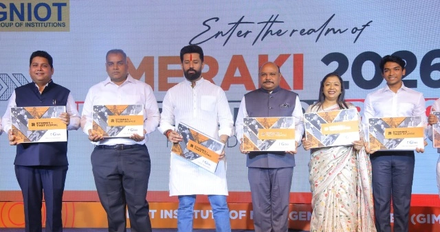 GIMS College News : "मेराकी–2026" में गूंजा विकसित भारत का विजन!, केंद्रीय मंत्री चिराग पासवान ने जीएनआईओटी के मंच से युवाओं को दिया सफलता का मंत्र, बोले—‘सिर्फ नौकरी नहीं, रोजगार देने वाले बनो’; 23 राज्यों के छात्र, 40 से ज्यादा कॉर्पोरेट दिग्गज और हजारों सपनों का बना ऐतिहासिक संगम 4 IMG 20260718 WA0014 converted