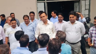 Greater Noida Authority News : अब दफ्तर नहीं, खुद सेक्टरों में पहुंचेगा प्राधिकरण!, ग्रेटर नोएडा में 'डोर-टू-डोर समाधान अभियान' की शुरुआत, अल्फा-1 से खुला विकास का नया अध्याय, सीईओ एनजी रवि कुमार की पहल पर हर शिकायत का होगा मौके पर निस्तारण 3 IMG 20260721 WA0030 converted