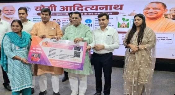 Greater Noida BJP News : अब इलाज की चिंता नहीं, पढ़ाई पर रहेगा पूरा ध्यान!, मुख्यमंत्री शिक्षक कैशलेस चिकित्सा योजना की ऐतिहासिक शुरुआत, गौतमबुद्ध नगर के 4,426 शिक्षकों को मिलेगा ₹5 लाख तक का मुफ्त इलाज, 58 हजार से अधिक छात्रों के खातों में भी पहुंची डीबीटी राशि 1 IMG 20260708 223534 converted
