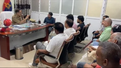 Paramount Golf Foreste News : एक ही रात में दो बड़ी वारदातों के बाद हरकत में आए पैरामाउंट गोल्फ फॉरेस्ट के निवासी, DCP और ADM से मुलाकात कर उठाई सुरक्षा की आवाज़; पुलिस कार्रवाई की सराहना, भविष्य की सुरक्षा के लिए सौंपा विस्तृत ज्ञापन 3 Screenshot 20260713 185443 Gallery converted 1