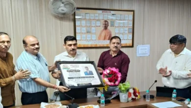 Breaking News : UPSIDA के नवनियुक्त CEO डॉ. बलकार सिंह ने उद्यमियों से किया सीधा संवाद, औद्योगिक क्षेत्रों की समस्याओं के समयबद्ध समाधान का भरोसा, IBA समेत उद्योग संगठनों ने रखीं मांगें, ड्रेनेज, सड़क, सीवरेज, स्ट्रीट लाइट और पार्किंग व्यवस्था सुधारने पर जोर, EPIP औद्योगिक क्षेत्र का भी किया निरीक्षण, मार्च 2026 के बाद विकास कार्य धीमे होने का मुद्दा उठा, गौतमबुद्धनगर में ACEO स्तर के अधिकारी की मांग 10 IMG 20260817 200858 converted