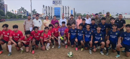UMA Public School News : सीबीएसई फुटबॉल क्लस्टर चैंपियनशिप में एमेनिटी और एस्टर स्कूल का दबदबा, तीनों वर्गों में दिखा खिलाड़ियों का दमखम, अंडर-14 और अंडर-19 में एमेनिटी पब्लिक स्कूल ने जीता खिताब, अंडर-17 में एस्टर पब्लिक स्कूल डेल्टा-2 बना चैंपियन; बारिश के बीच भी मैदान पर कायम रहा खिलाड़ियों का उत्साह 3 Screenshot 20260827 210216 Gallery converted 1